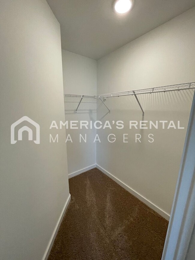 Building Photo - Home for Rent in Calera, AL!!! View with 48 Hours Notice!