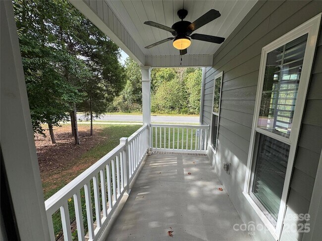 Building Photo - 3011 Waxhaw Crossing Dr