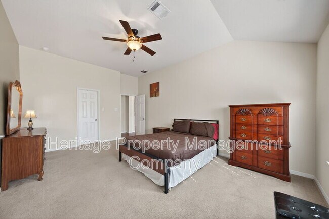 Building Photo - 147 Brook View