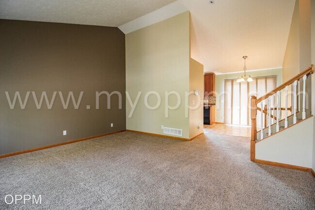 Building Photo - 4 br, 2 bath House - 14457 Jardine St