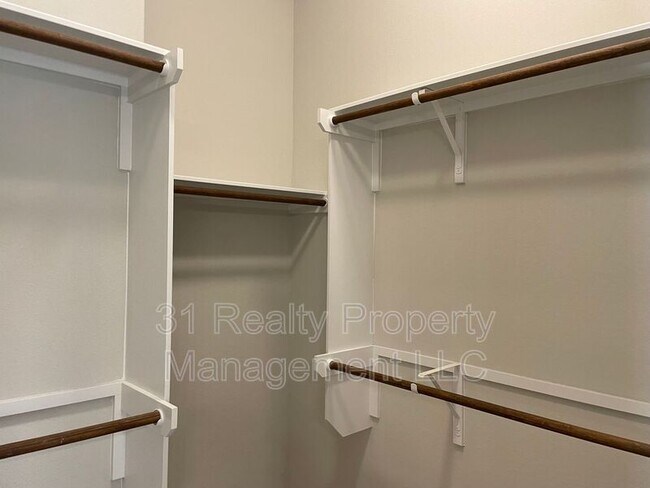 Building Photo - 203 Living Reef Dr