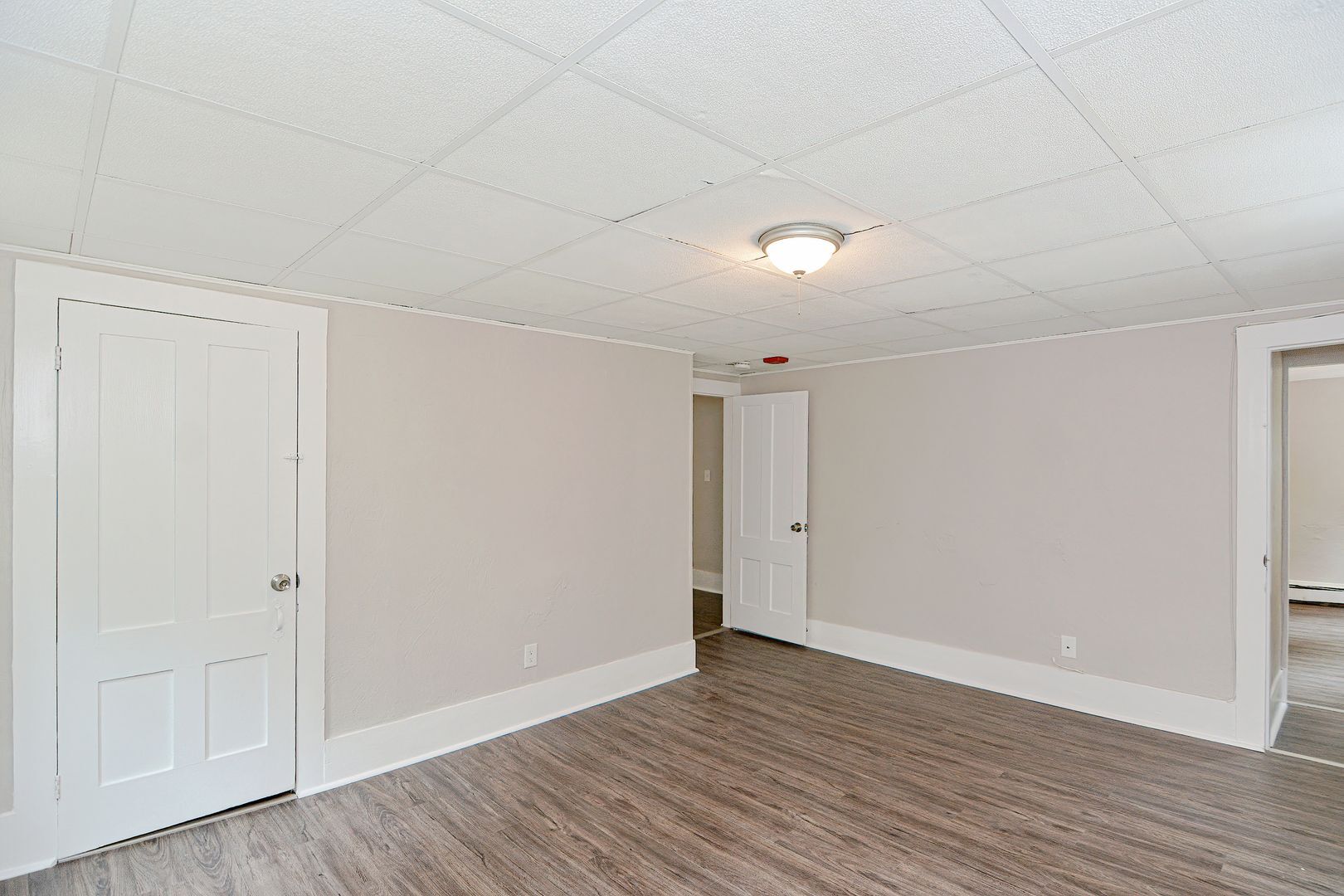 Building Photo - 97 Groton St