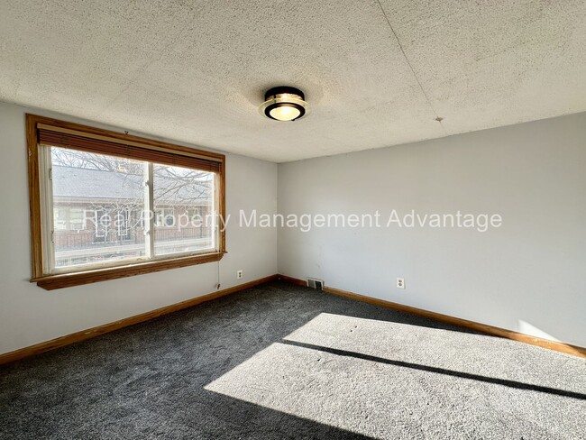 Building Photo - Charming Royal Oak Rental – Modern Comfort...