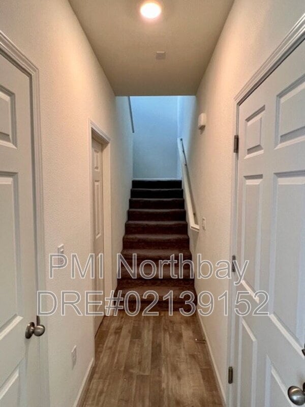 Building Photo - 1476 Descanso Ln