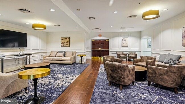 Building Photo - 5809 Nicholson Ln