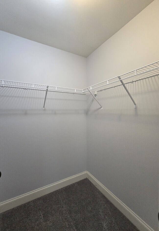 Building Photo - 8809 Crenshaw Dr