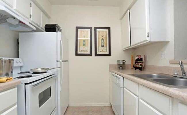 Building Photo - 1 bedroom in Houston TX 77034