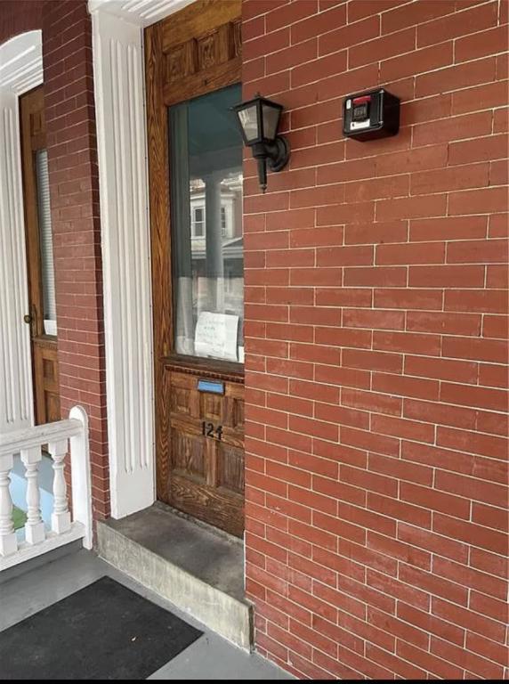 Building Photo - 124 N Madison St