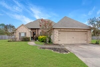 Building Photo - 119 Kempen Ln