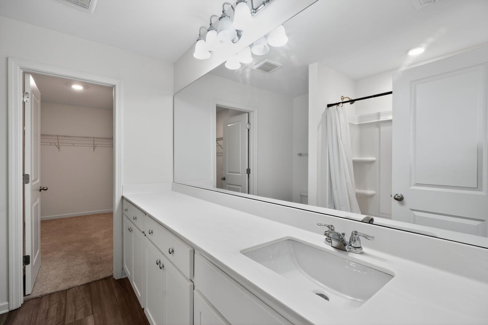 Building Photo - 419 Matera Dr NW