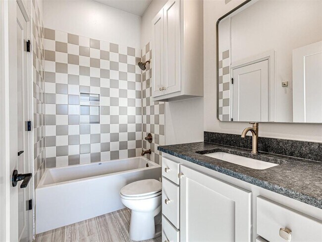 Building Photo - 29596 Memory Ln