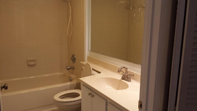 Building Photo - 3540 Whitehall Dr
