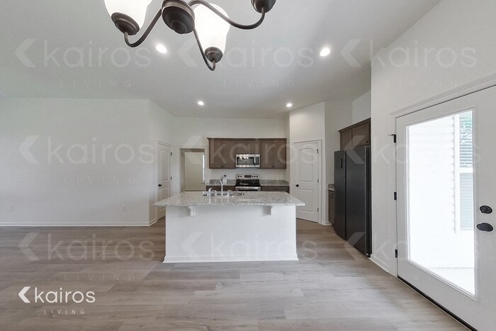 Building Photo - 106 Teddy Ln