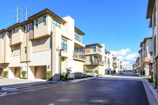 Building Photo - 2814 Via Alta Pl