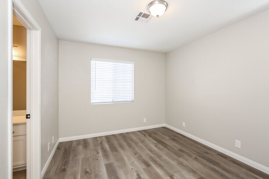 Building Photo - 7909 Rustic Canyon Ct