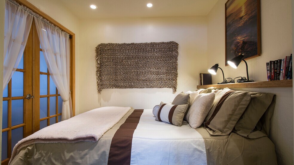 Building Photo - 1484 Willow Loop