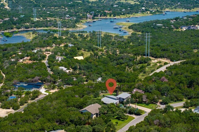 Building Photo - 3610 Crosswind Dr