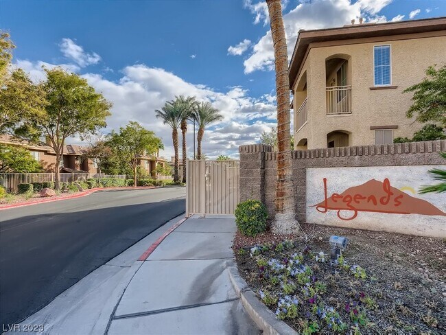 Building Photo - 3845 Wiggins Bay St