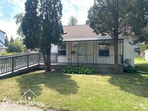 Building Photo - 24601 Tallman Ave