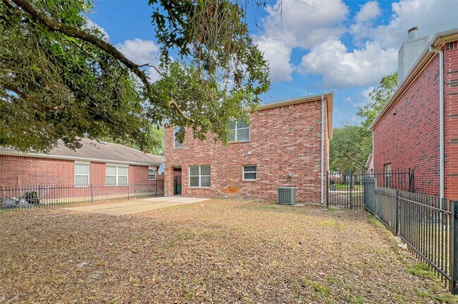 Building Photo - 17627 S Summit Canyon Dr