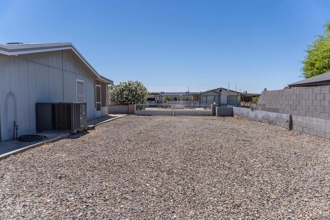 Building Photo - 10772 S Williams Ave