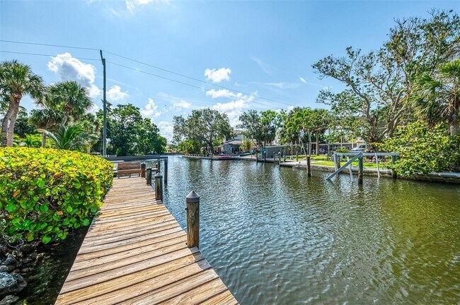 Building Photo - 412 Treasure Boat Way