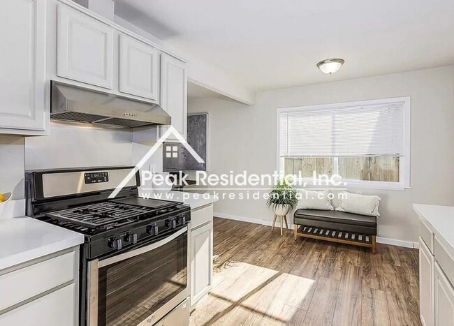 Building Photo - 3 br, 2 bath House - 3178 Claudia Dr