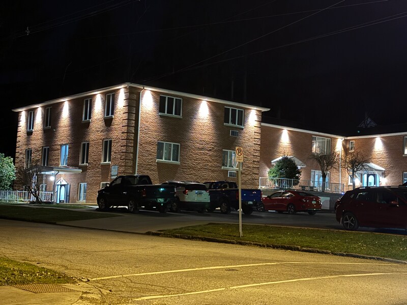 Building Photo - 302 15th St