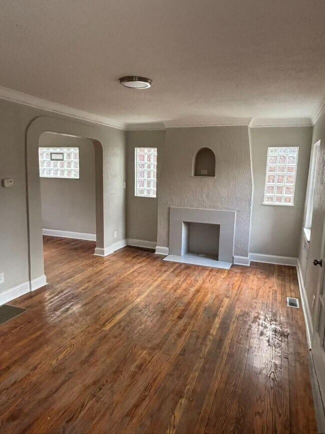 Building Photo - 17354 Griggs St