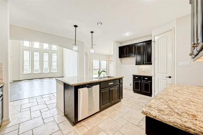 Building Photo - 31815 Dunham Lake Dr