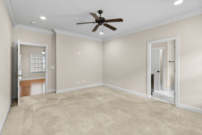 Building Photo - 948 Starr Ct