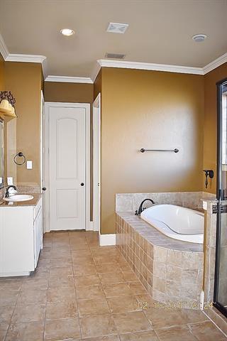 Building Photo - 423 San Gabriel Dr