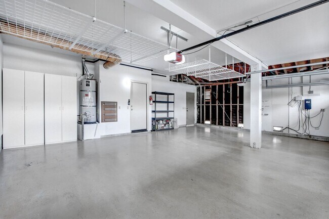 Building Photo - 3 Bed 2 1/2 Bath | 2 Story Home Lactated in Chapparrosa Park, Palisades, Laguna Niguel