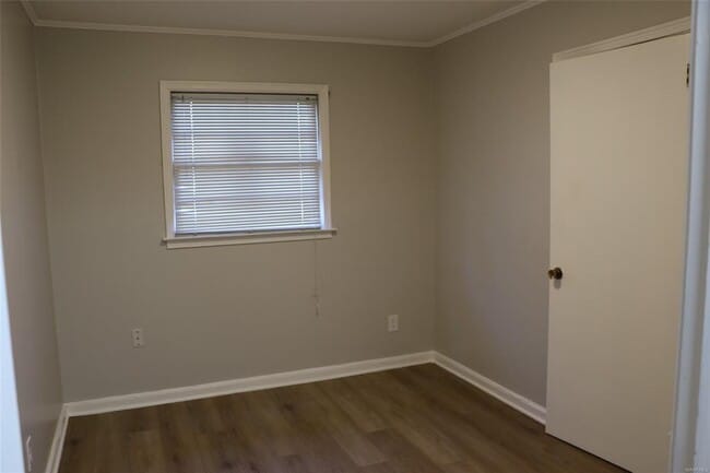 Building Photo - 205 Empire Rd