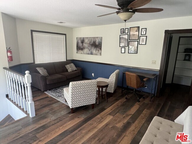 Building Photo - 39486 Racoon Dr