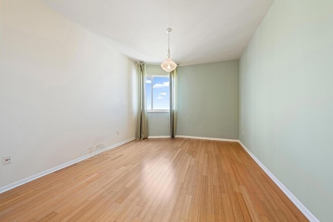 Building Photo - 1551 N Flagler Dr