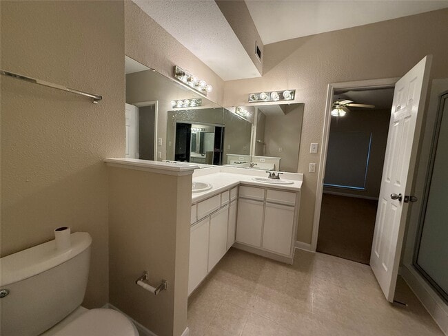 Building Photo - 1330 Old Spanish Trl