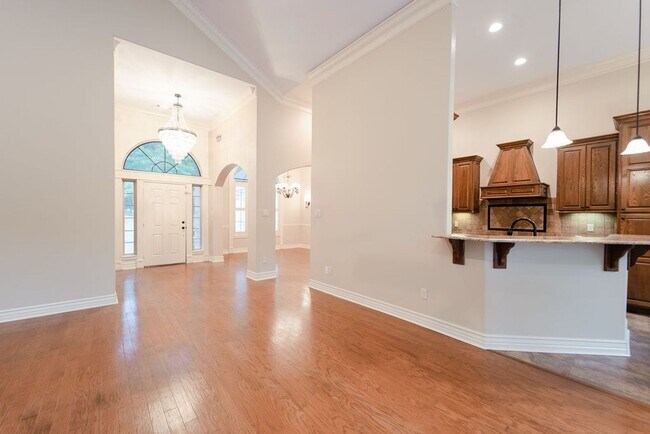 Building Photo - 2000 Square feet, of gorgeous living space in Hot Springs Village.