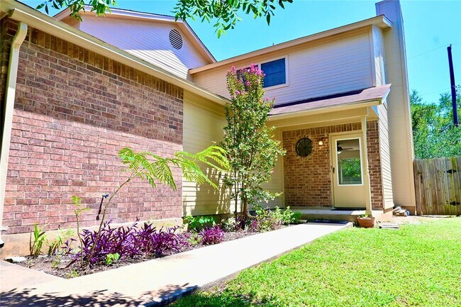 Building Photo - 13356 Water Oak Ln