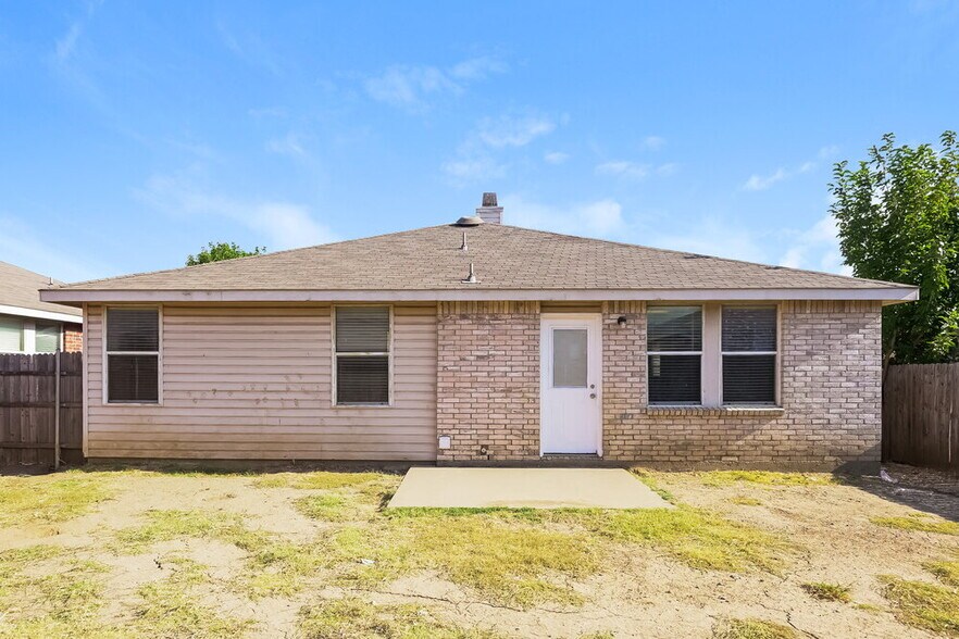 Building Photo - 3969 Irish Setter Dr