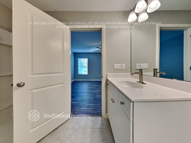 Building Photo - 565 Meadow Ridge Dr
