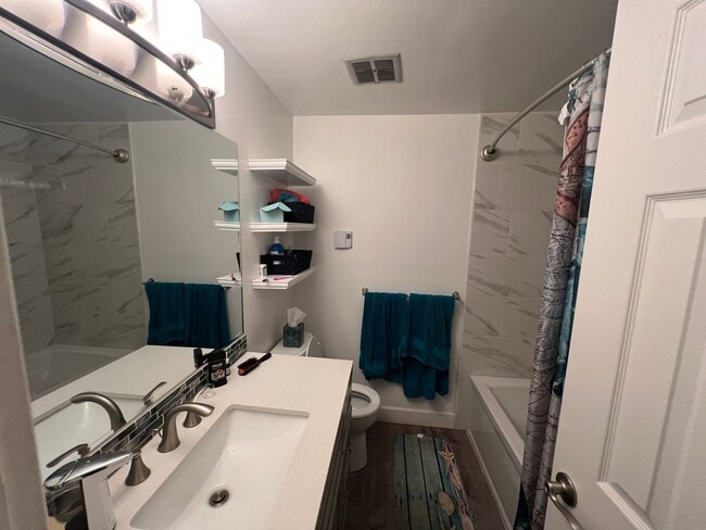 Building Photo - Charming 3 Bedroom, 2 Bathroom Home in Fer...