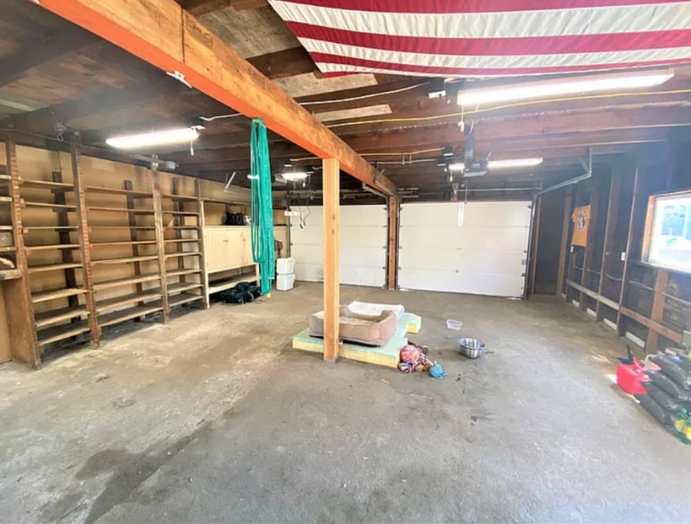 Building Photo - 3709 N Orchard St