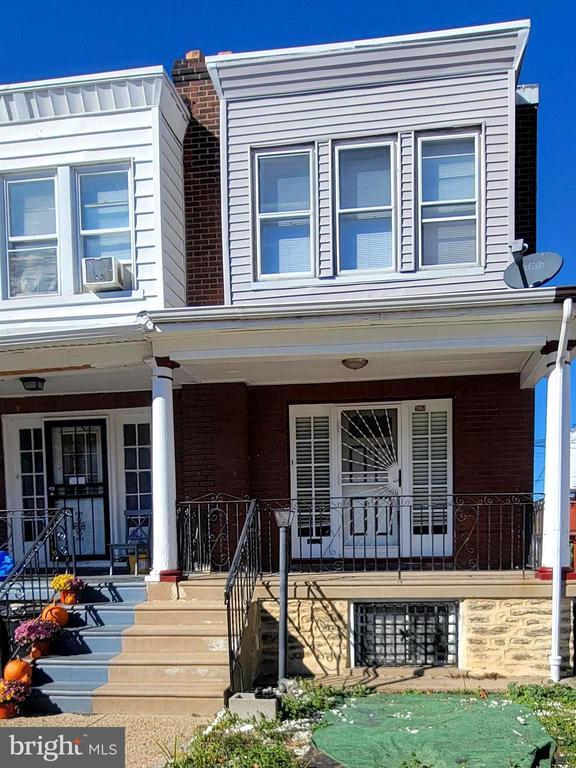 Building Photo - 2061 Independence St