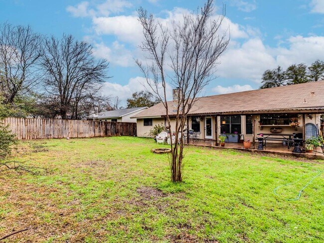 Building Photo - 3603 Monument Dr