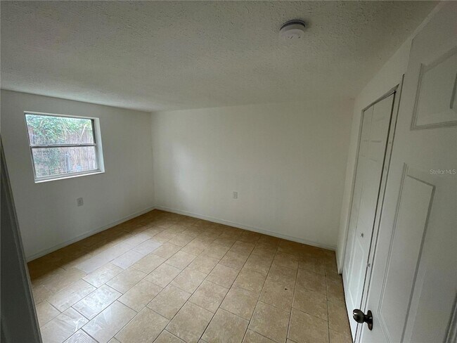 Building Photo - 5321 Avery Rd