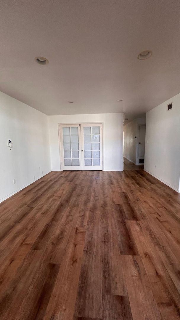 Building Photo - Beautiful and Spacious 3 Bedroom, 2 Bath Home! $3,800 Move In Ready!