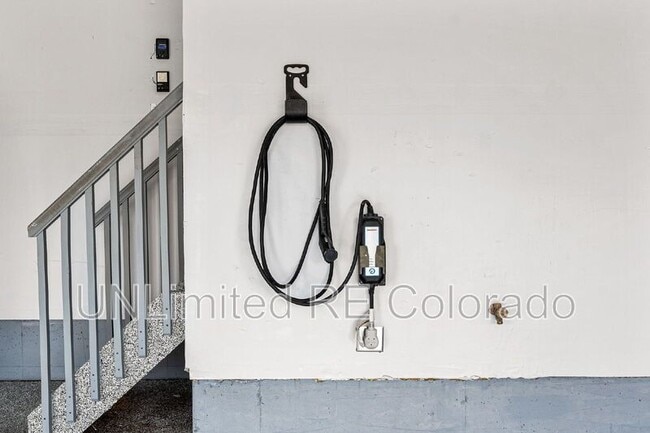 Building Photo - 21805 Mt Elbert Pl