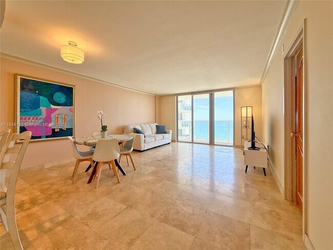 Building Photo - 5701 Collins Ave
