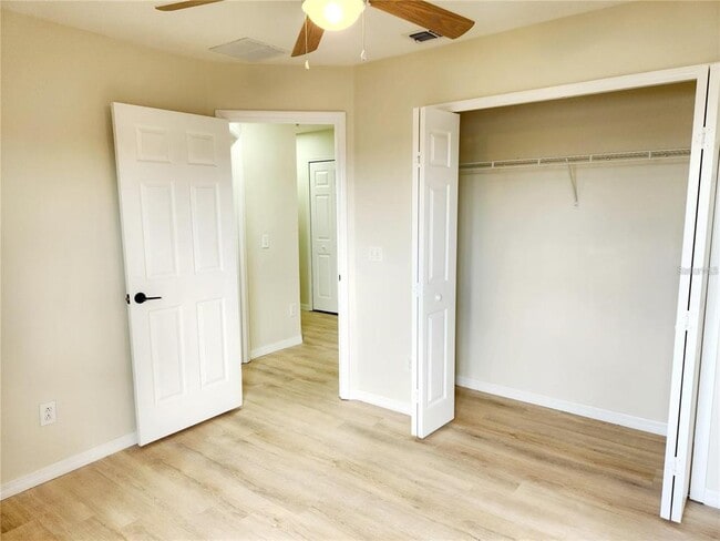 Building Photo - 218 Haversham Way